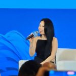 袁娅維がサプライズ清唱！グラミー関係者も絶賛の未発表曲「Phone」に中国音楽ファン熱狂