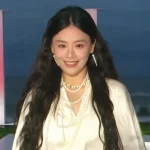 【3選】マー・スーチュンのELLEレッドカーペット:シンプルドレスが引き立てる清純美