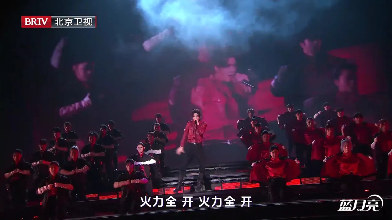 【3選】黄明昊の『火力全開』ステージが炎上!赤いレザージャケットがファンを熱狂させる理由とは?