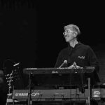 【海外华人必看】屠颖离世震惊华语乐坛!海外如何解除地区限制重温经典金曲?