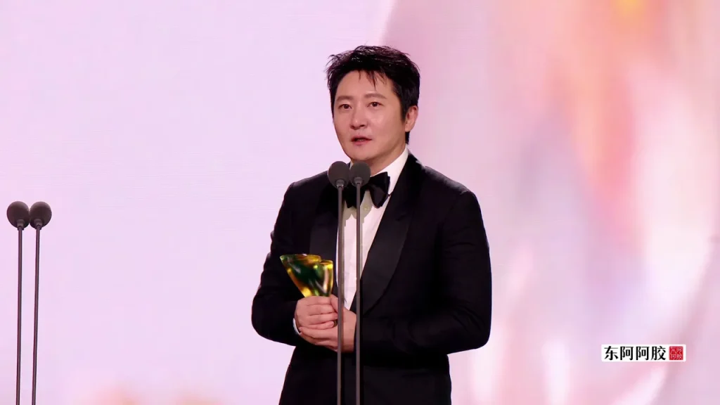 郭京飛、『年度実力ドラマ俳優』の栄冠に輝く！その栄光の裏に隠された「普通」の力とは？