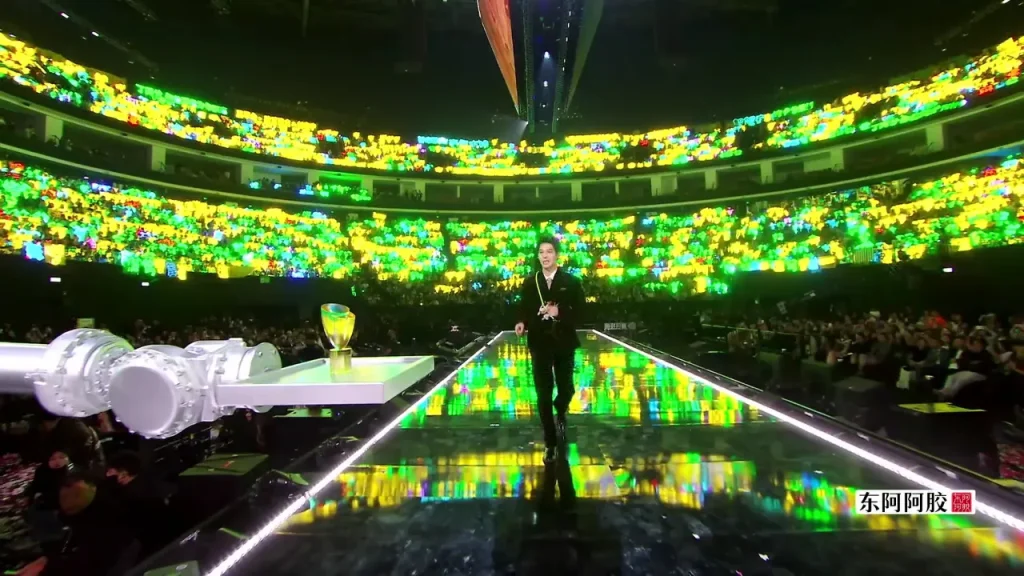 【衝撃】人気俳優・王安宇、ファッションショーで「ネズミの干物」を披露！ネット騒然「これは一体…？」