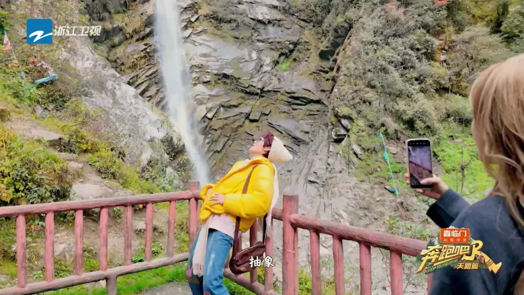 【奔跑吧】張真源の本音は？「抽象的すぎる」と言いながらも…その行動にファン爆笑！