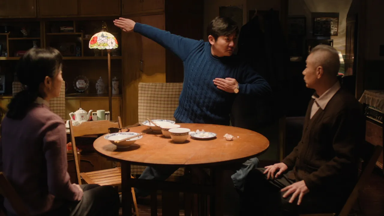 【3選】『おじさん』が12月15日に配信開始!郭京飛&王佳佳が繰り広げる“泣き笑い”人生劇