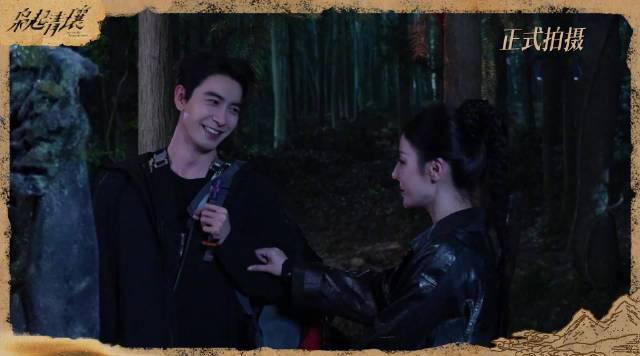 「梟起青壤」の舞台裏：ディリレバとチェンシンシューの“時差”ある笑いと自然なケアがファンを虜に